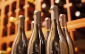 La vente de vin en ligne autorisée pour les restaurateurs